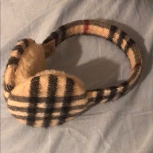 Excellent Burberry ear muffs